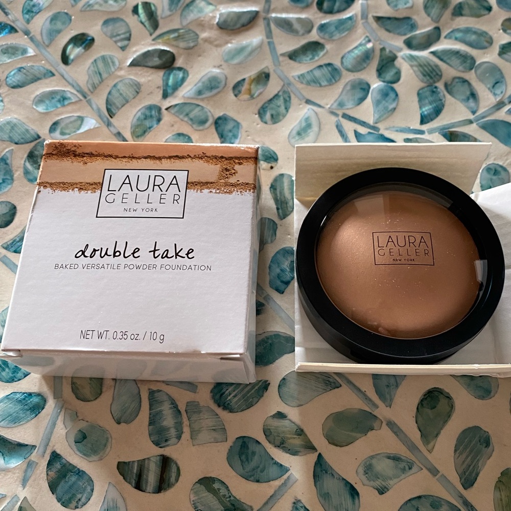 Laura Geller Double Take Baked Versatile Powder Foundation